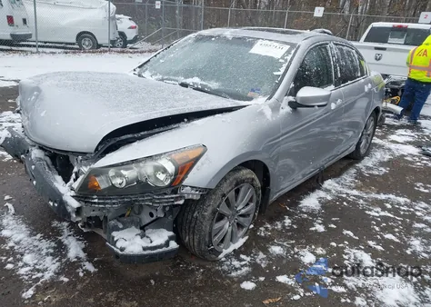 2011 Honda Accord 2.4 Ex-L z USA, uszkodzony, nr VIN 1HGCP2F88BA021372
